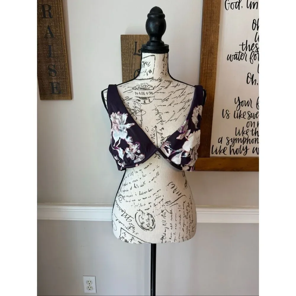 Athleta Women's Floral Underwire Swim Bikini Top Purple Combo Size 40D